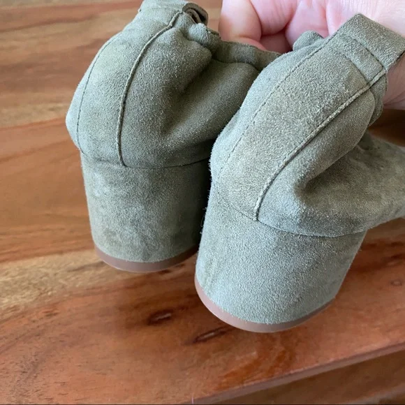 New Everlane Green Suede Day Heels - Picture 4 of 5